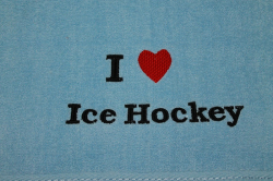 Towels, Embroidered I love hockey 140x70